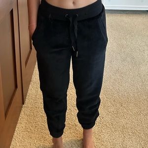 Athleta “Double Cozy Karma Jogger” (S)